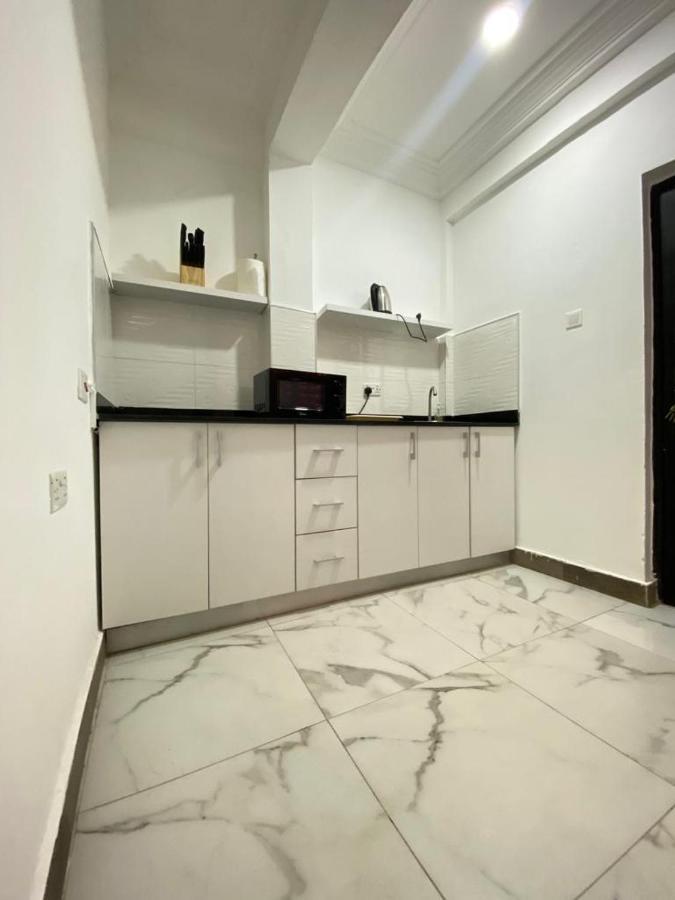 Milton Avenue Suites Akra Zewnętrze zdjęcie