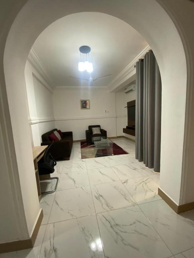 Milton Avenue Suites Akra Zewnętrze zdjęcie