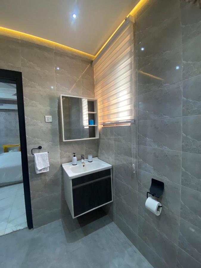 Milton Avenue Suites Akra Zewnętrze zdjęcie